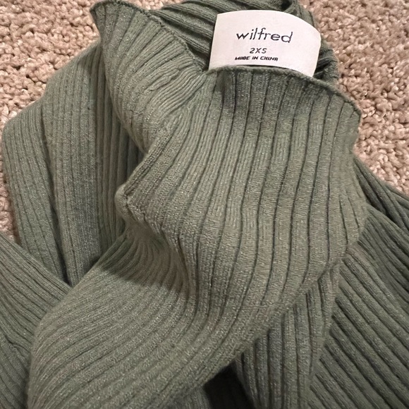 Aritzia Wilfred alchemy dress in bitter sage - Picture 3 of 3